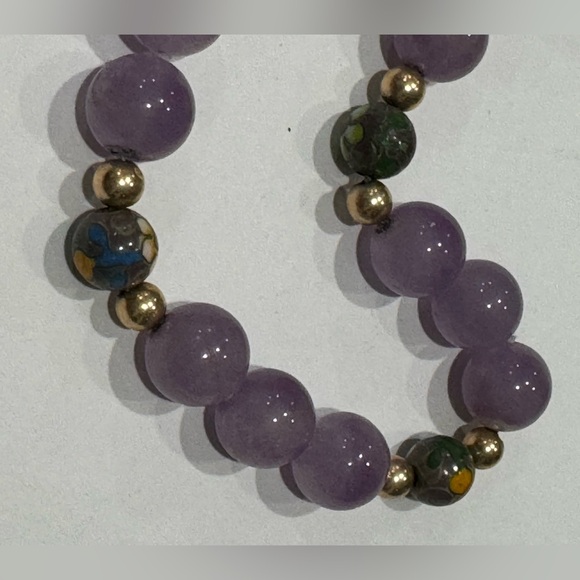 Amethyst beaded necklace w/ cloisonné accents and 14 k gold clasp & beads- 18” - Picture 3 of 5